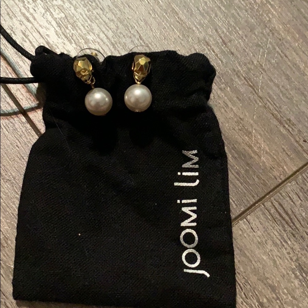 NWOT Joomi Lim skull & pearl earrings.